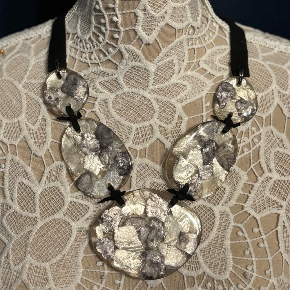 Silver and grey platter necklace